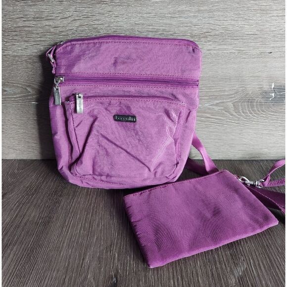 Baggallini Purple Crossbody Bag with RFID Wristlet Pouch - Picture 1 of 5